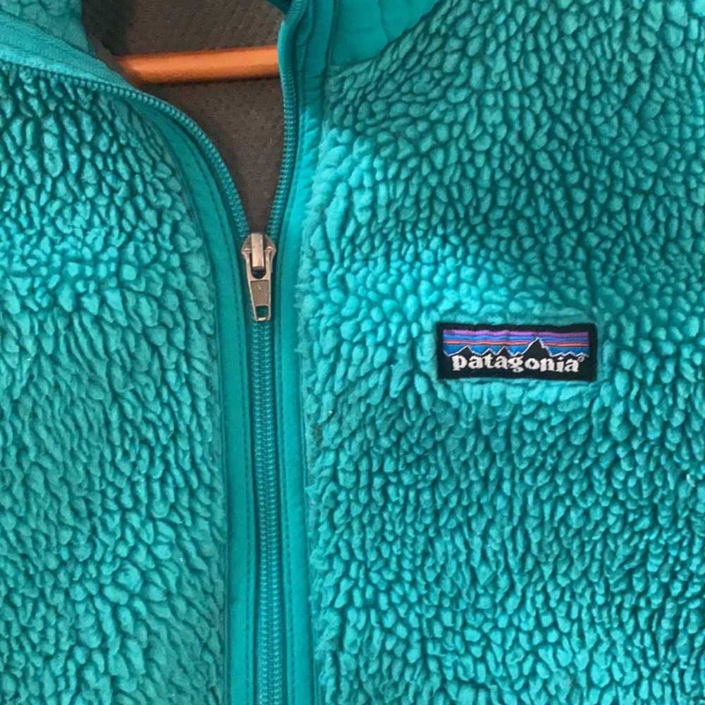 Patagonia Women's Classic Retro-X® Fleece Jacket - Picture 3 of 4